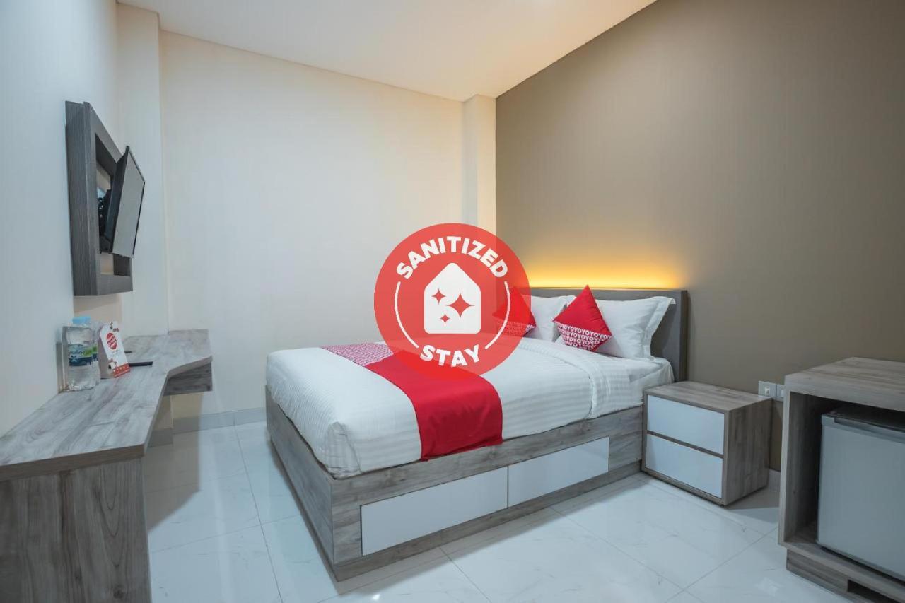 Super Oyo 1487 Residence Khoe Jakarta Exteriör bild