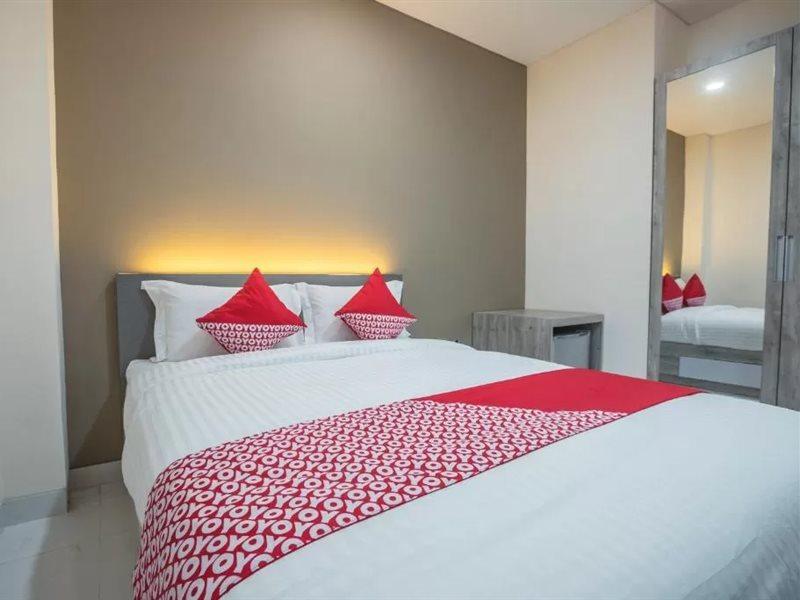 Super Oyo 1487 Residence Khoe Jakarta Exteriör bild