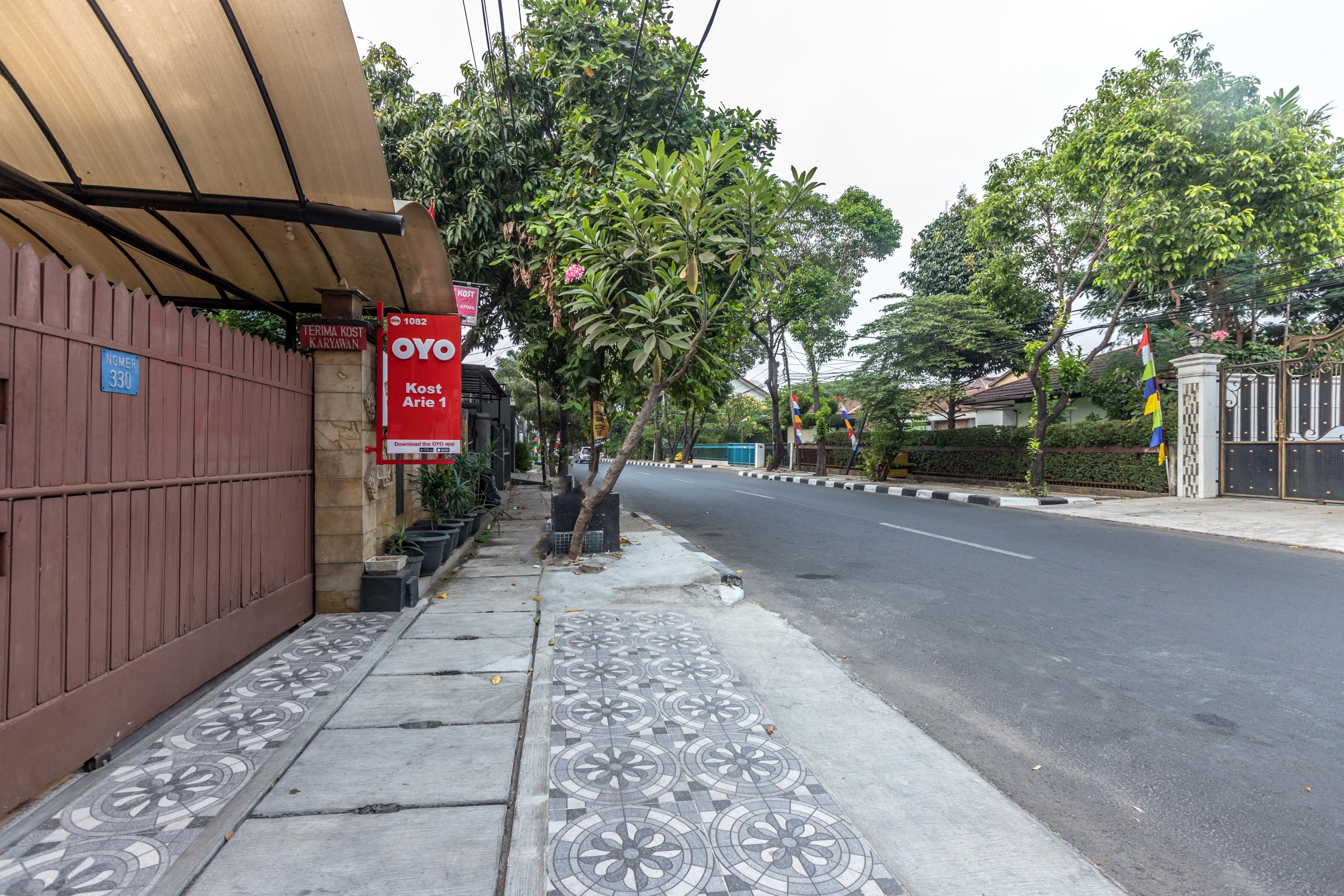Super Oyo 1487 Residence Khoe Jakarta Exteriör bild