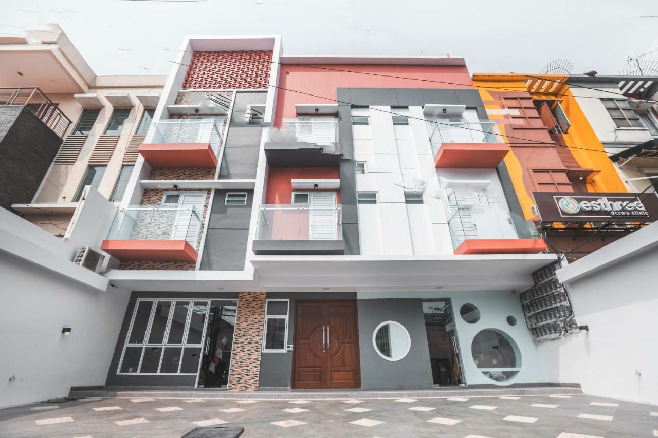 Super Oyo 1487 Residence Khoe Jakarta Exteriör bild