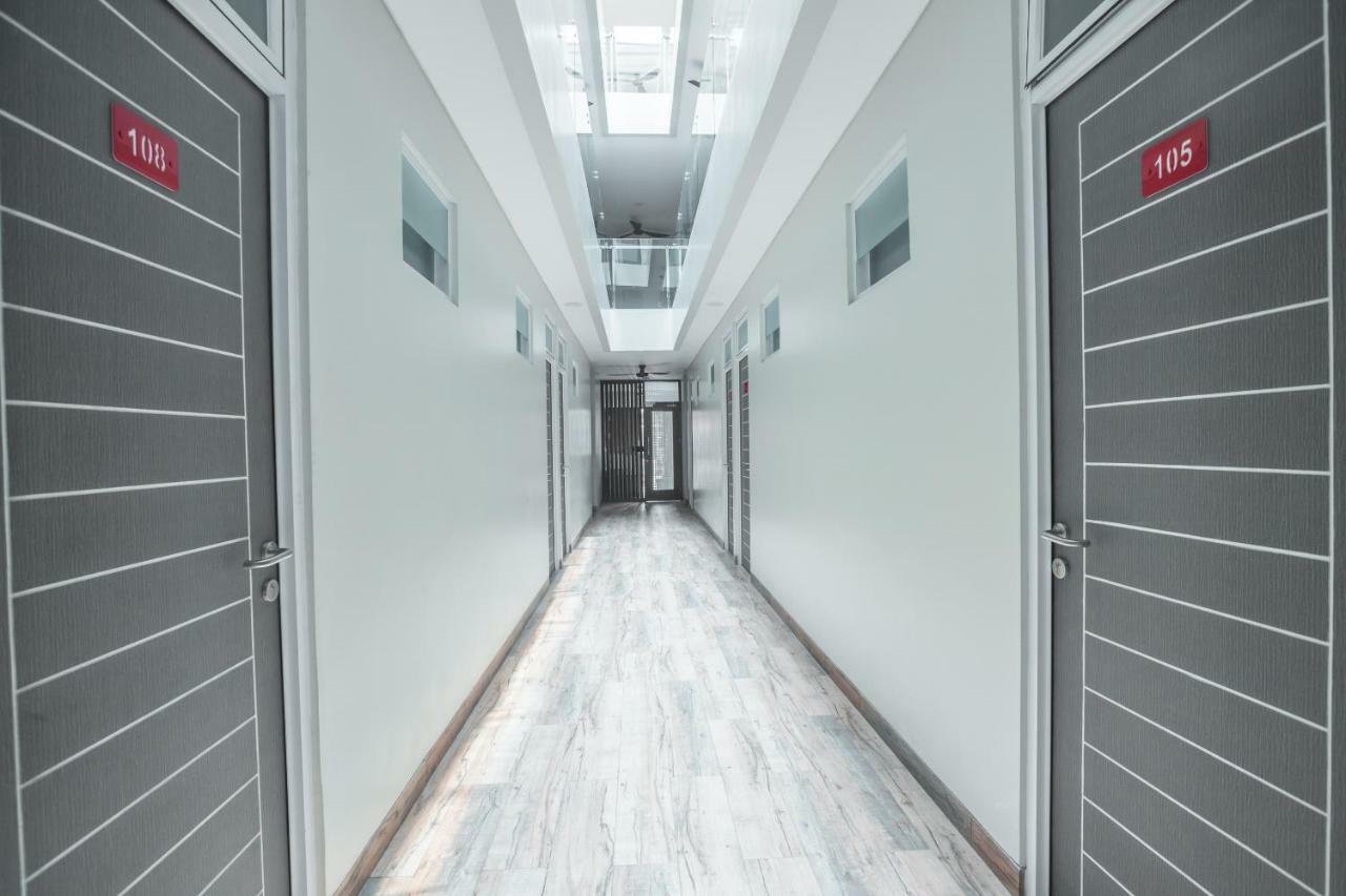 Super Oyo 1487 Residence Khoe Jakarta Exteriör bild