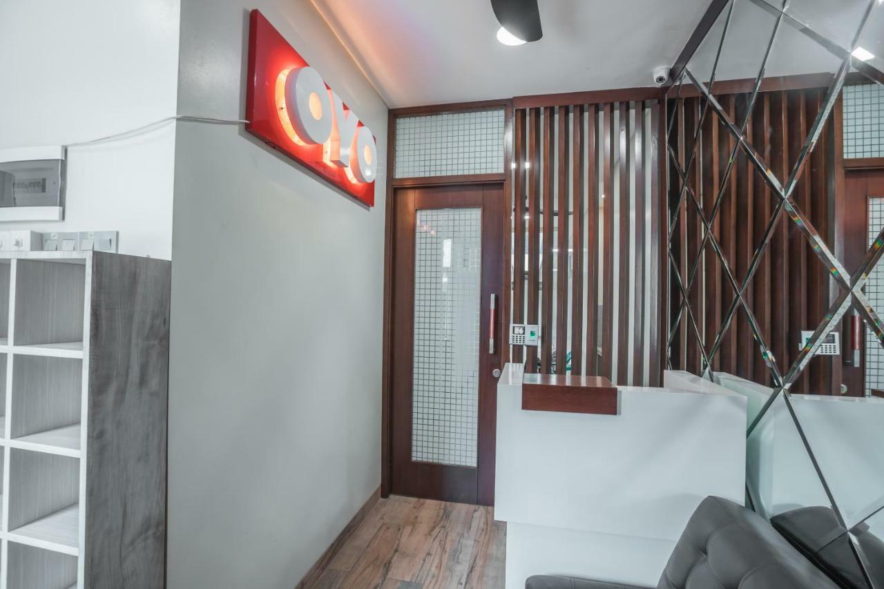 Super Oyo 1487 Residence Khoe Jakarta Exteriör bild